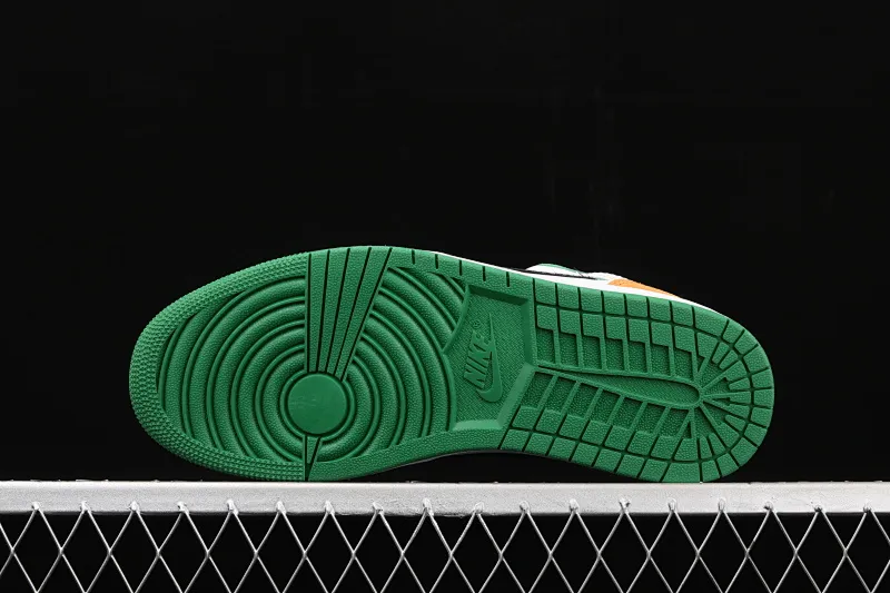 All categories Air Jordan Jordan series basketball shoes Air Jordan 1 Mid Air Jordan 1 Mid AJ1 Joe 1 mid-top gold medal color matching 852542-101